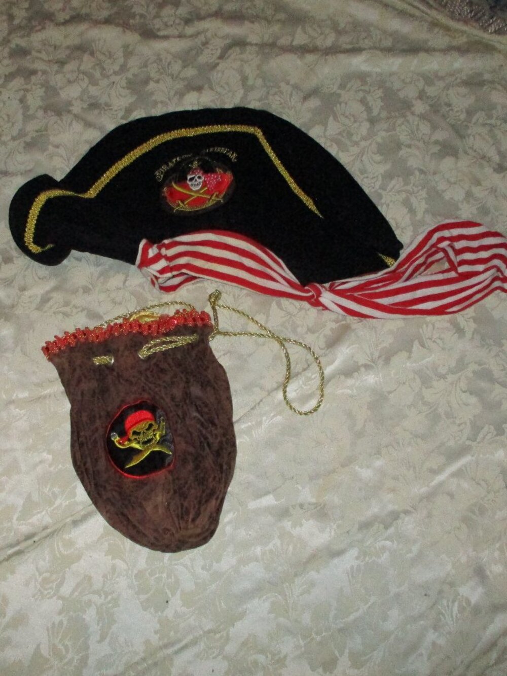 WDW Parks Walt Disney World Pirates of the Caribbean Hat Adult Unisex Loot Bag